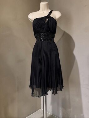 Julian Joyce by Mandalay Archival Black Pleated One-Shoulder Dress - Size 4